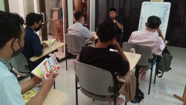 kelas belajar mengaji Alquran dewasa